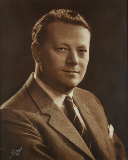 Jens Otto Krag — Fra Dansk Lydhistorie, Statsbiblioteket. (Public domain) Jens Otto Krag